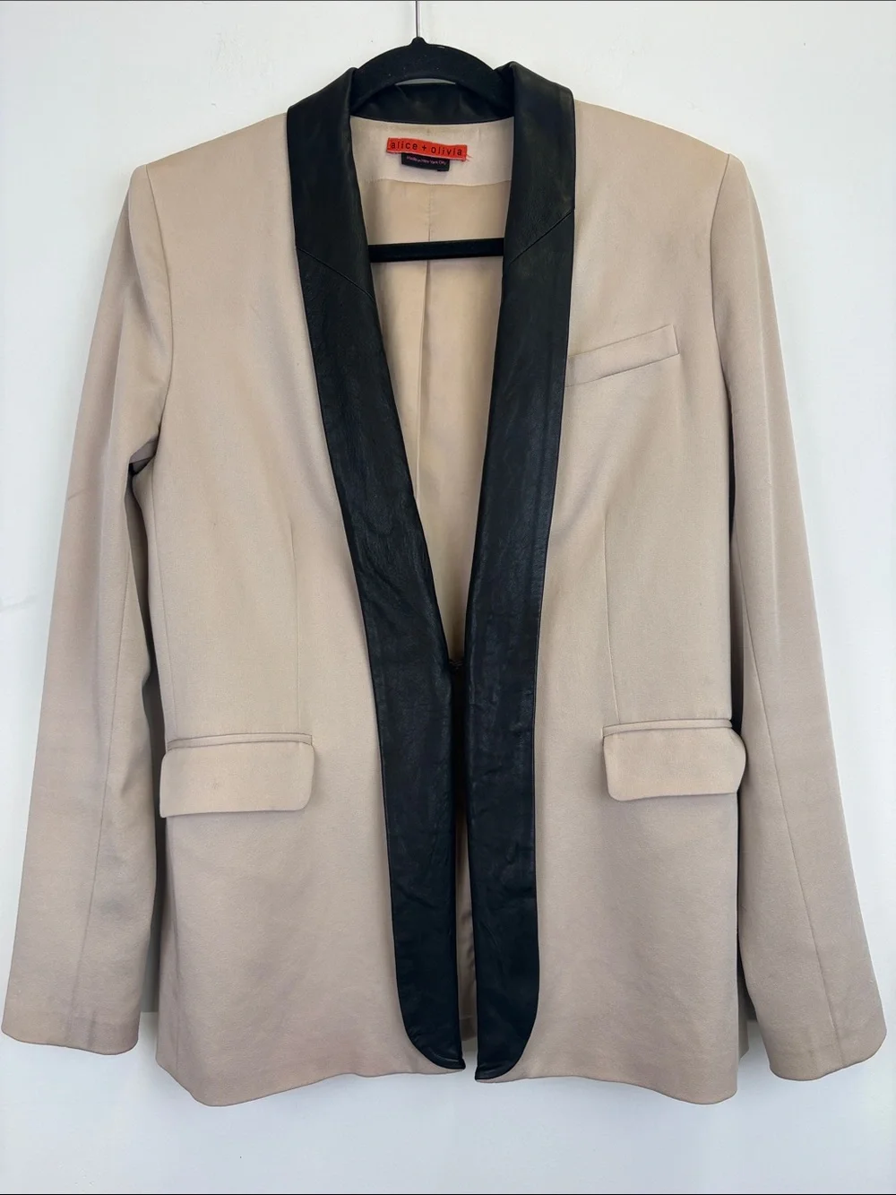 Alice And Olivia Jacket Beige With Black Lamb skin Collar Size small